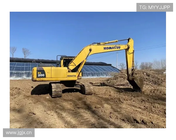 挖掘机品牌：小松耐用性